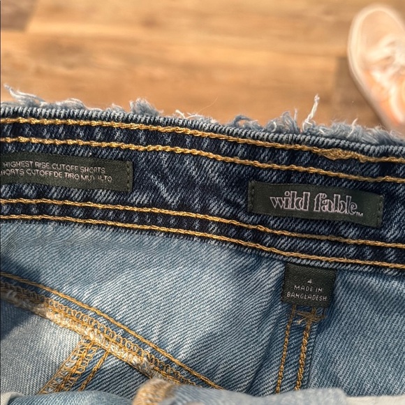 Patchwork Denim Women's Shorts Wild Fable Size 4 - Picture 3 of 3